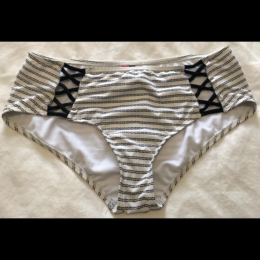 White/Black Striped Bottoms (S)